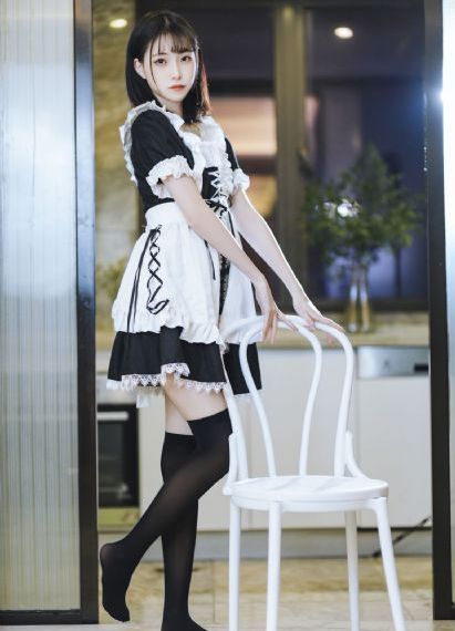 《樱桃嘴与大鼻子》_4K动漫在线观看