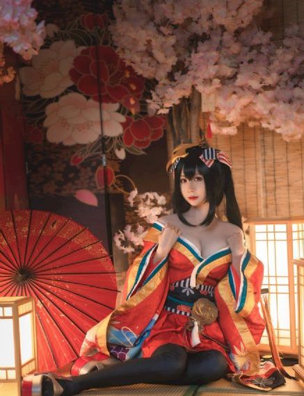 女人脱裙子让男生去摸_蓝光电影全集观看