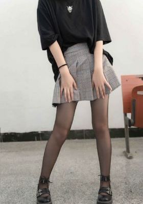 他趴在两腿中间舔我高潮的视频_BD手机免费观看完整