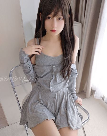 绿色的椅子_高清完整版